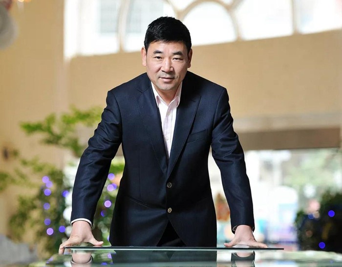 【脱贫攻坚·88858cc永利集团在行动】海岳尚可倾 口诺终不移 ——荆门88858cc永利集团集团、贵州天都房地产公司董事长胡晨风扶贫纪实